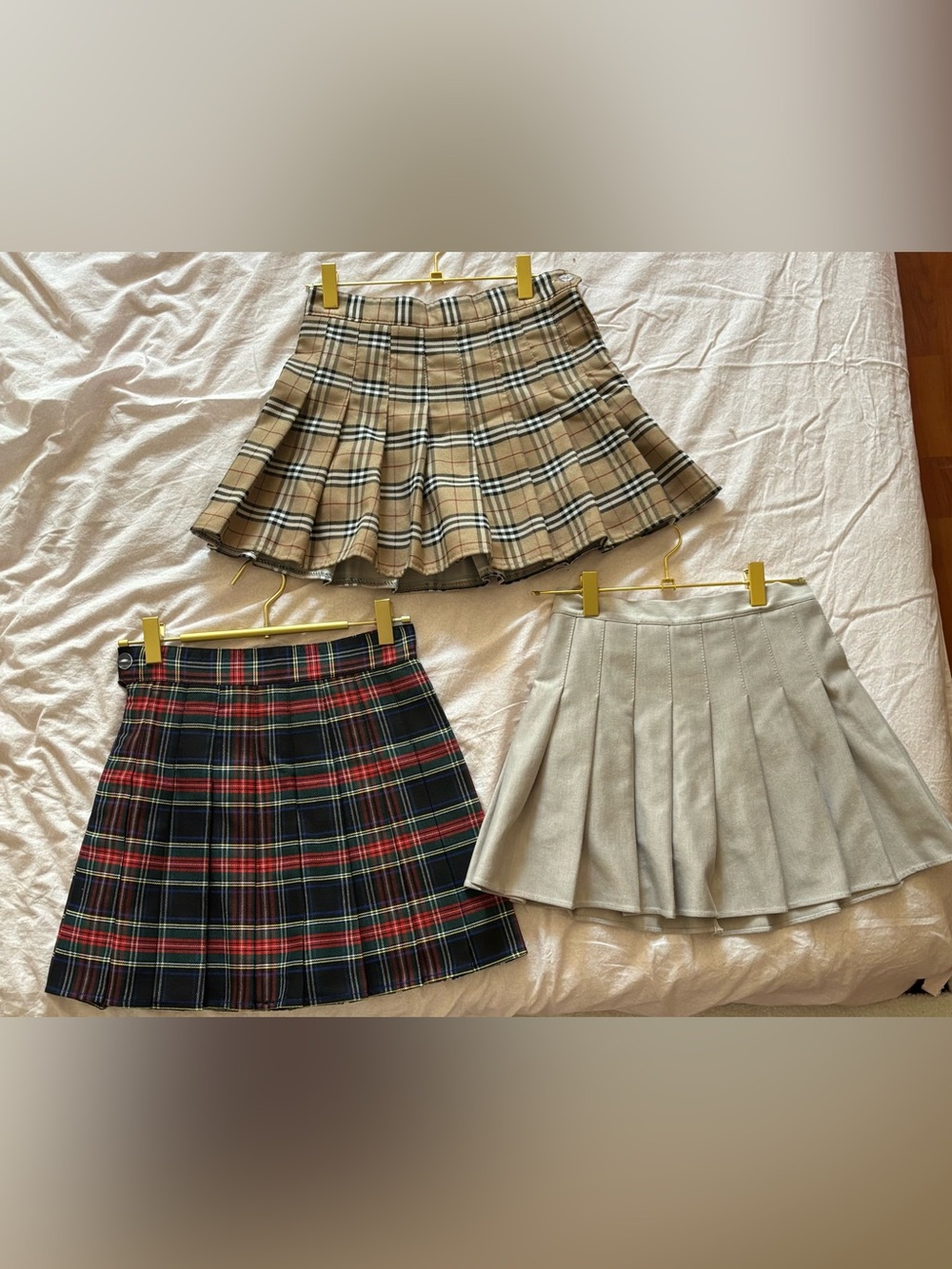 Bundle of 3 Pleated Mini Skirts – Plaid & Beige – Size XS